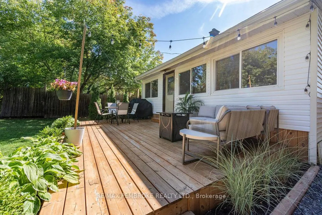 Photo 39 of 325 Chamberlain Street, Pembroke — HOMEH