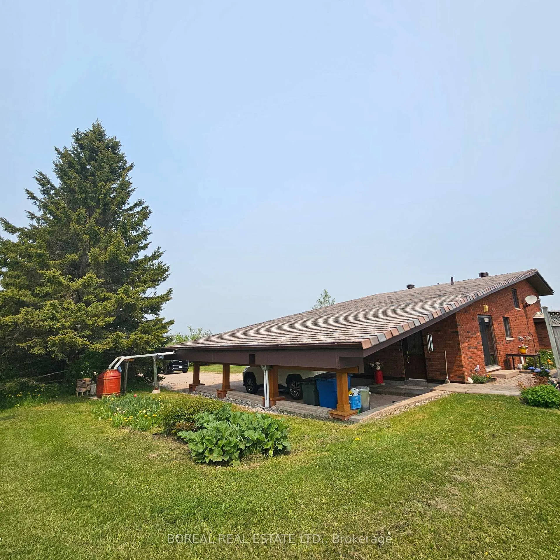 Photo 5 of 1272 Con 2 & 3, Cochrane — HOMEH