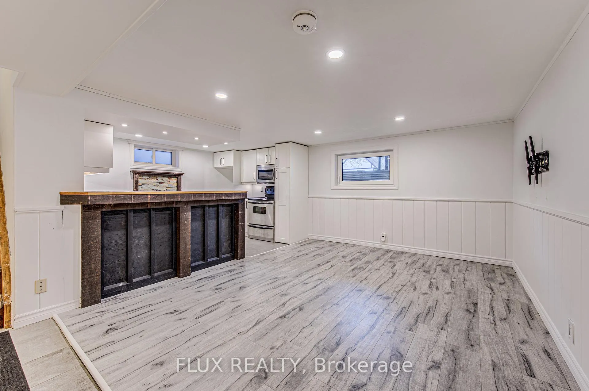 Photo 19 of 51 Rosemount Drive, Kitchener, Heritage Park/Rosemount — HOMEH