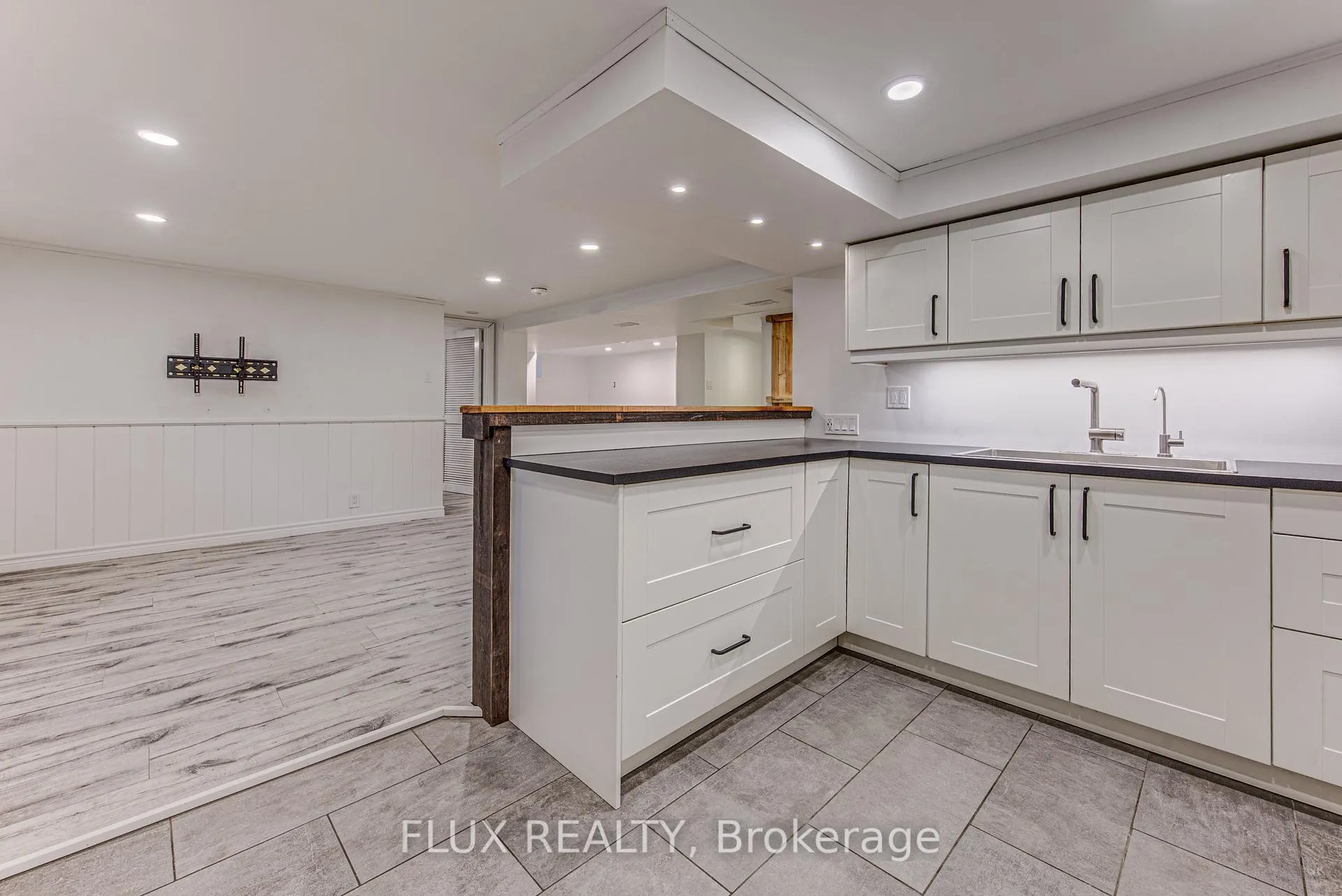 Photo 21 of 51 Rosemount Drive, Kitchener, Heritage Park/Rosemount — HOMEH