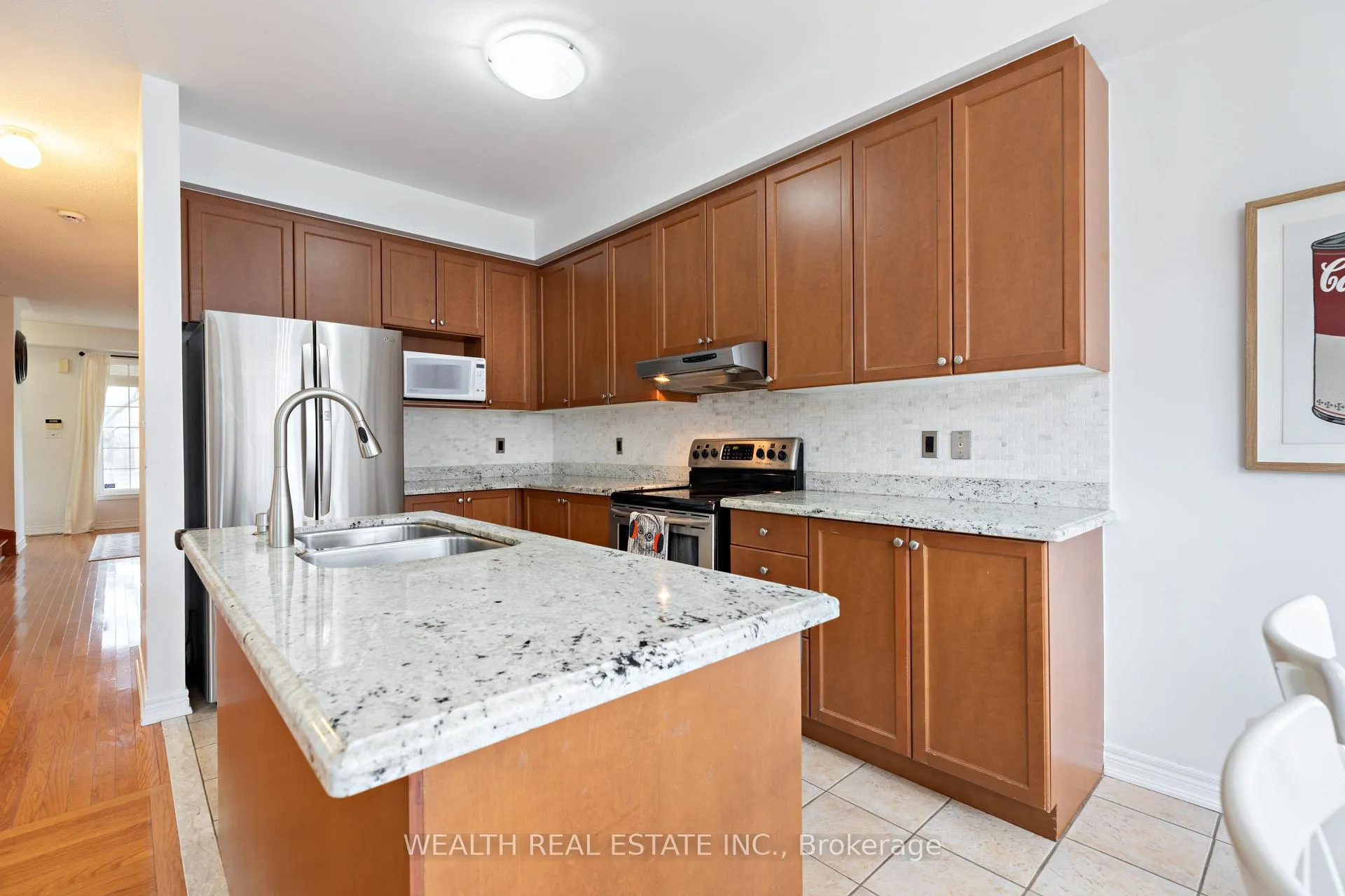 Photo 9 of 65 Burgundy Trail, Vaughan, Patterson — HOMEH