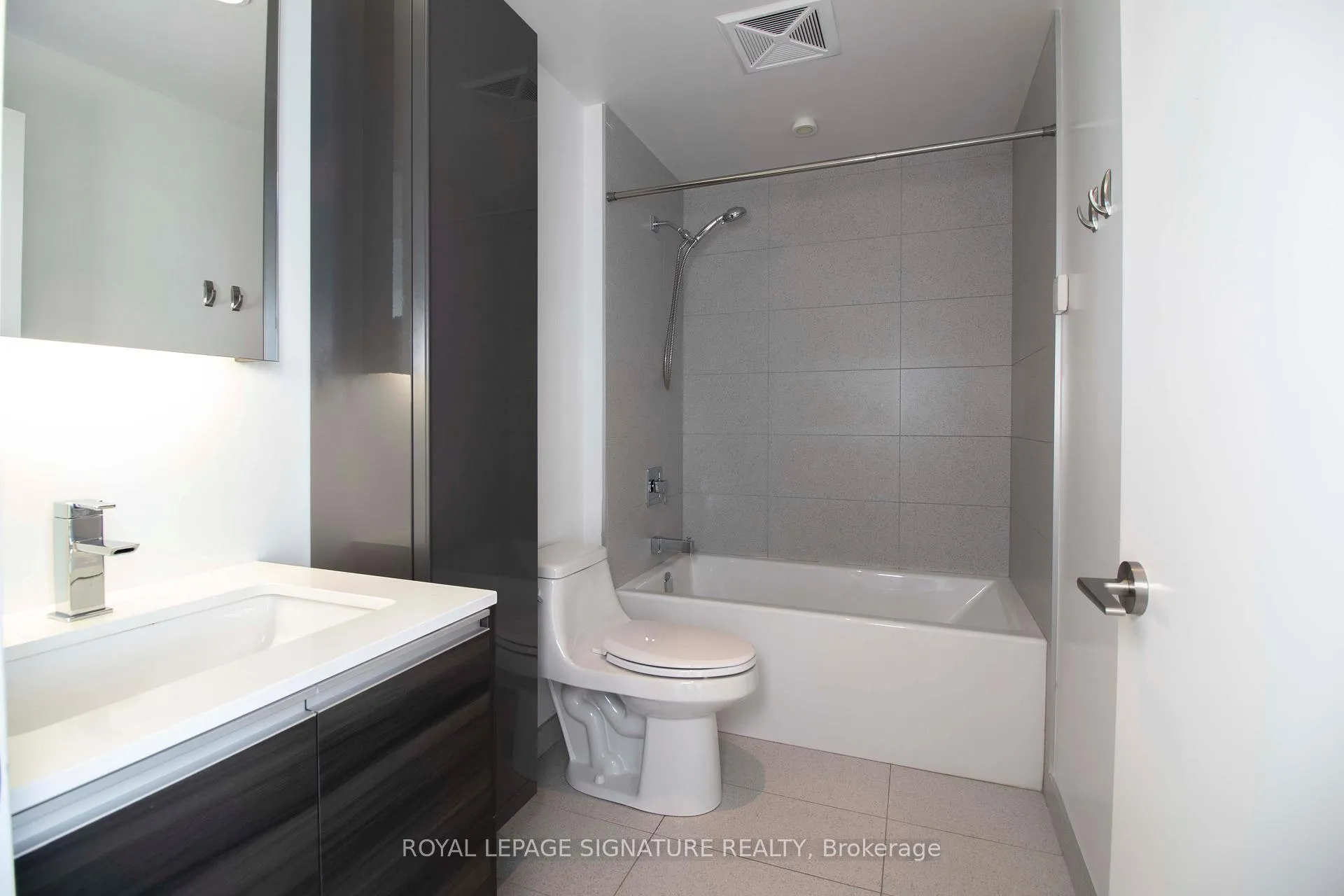 Photo 14 of Unit 1004, 1190 Dundas Street E, Toronto, South Riverdale — HOMEH