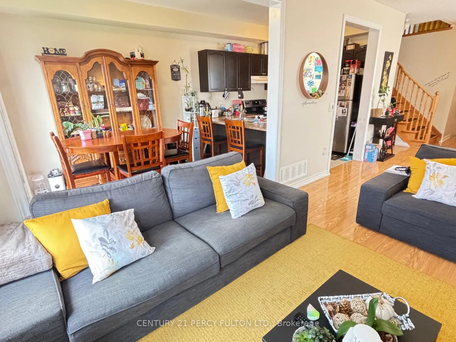 Photo 6 of 4 Nimes Avenue, Markham, Berczy — HOMEH
