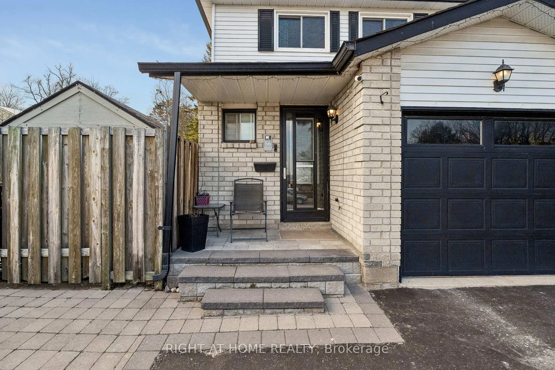 Photo 3 of 56 Hemingway Crescent, Barrie, Letitia Heights — HOMEH
