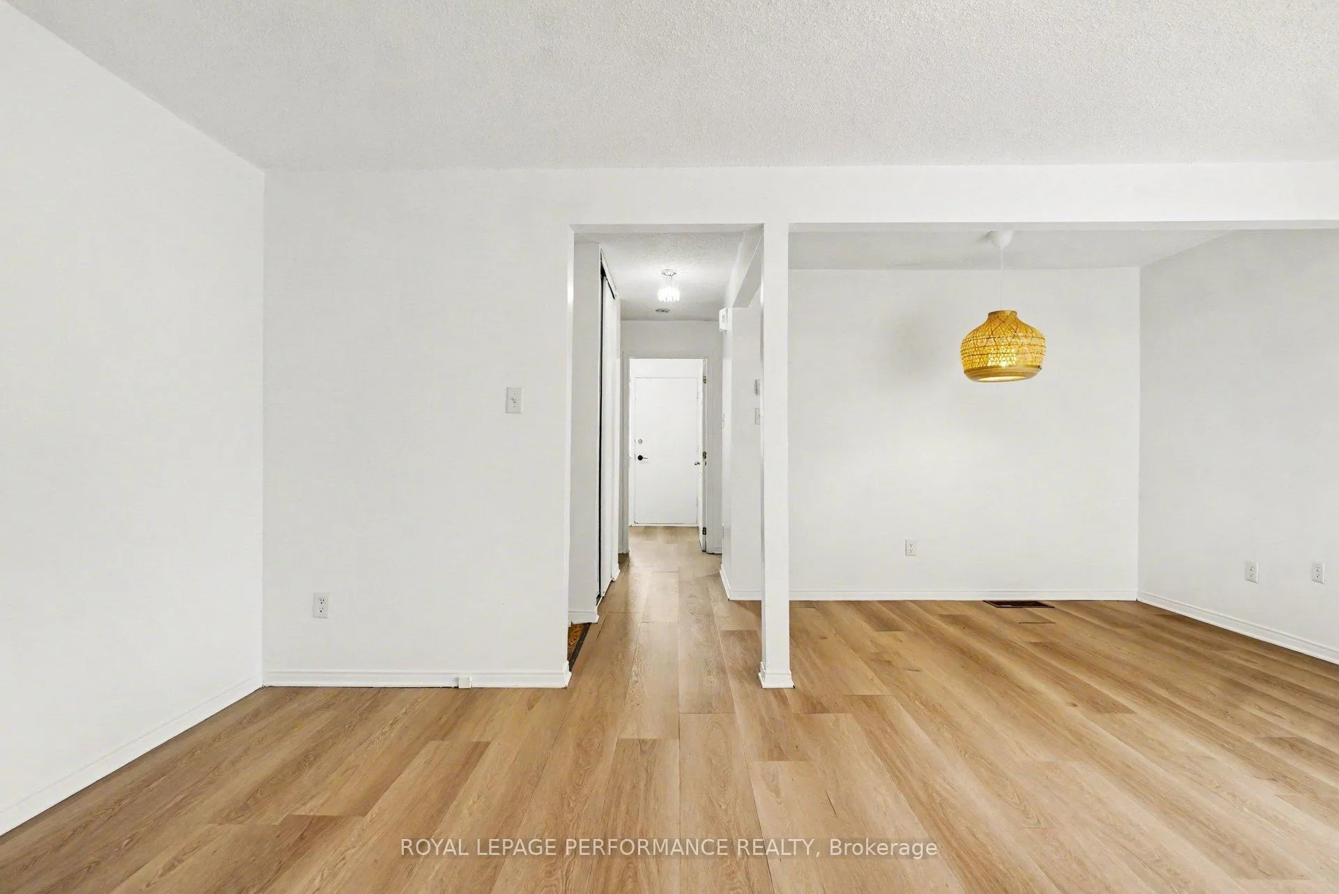 Photo 6 of 1641 Meadowbrook Road, Ottawa, Pineview — HOMEH