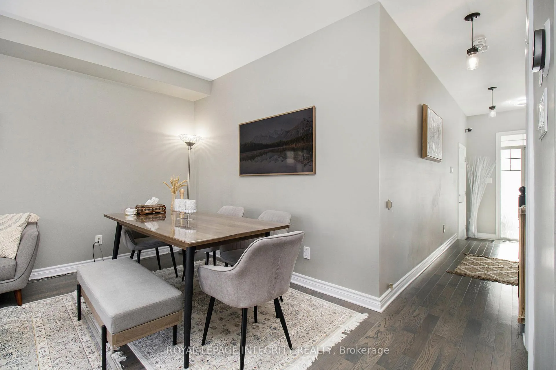 Photo 3 of 675 Lauraleaf Crescent, Ottawa, Barrhaven - Half Moon Bay — HOMEH