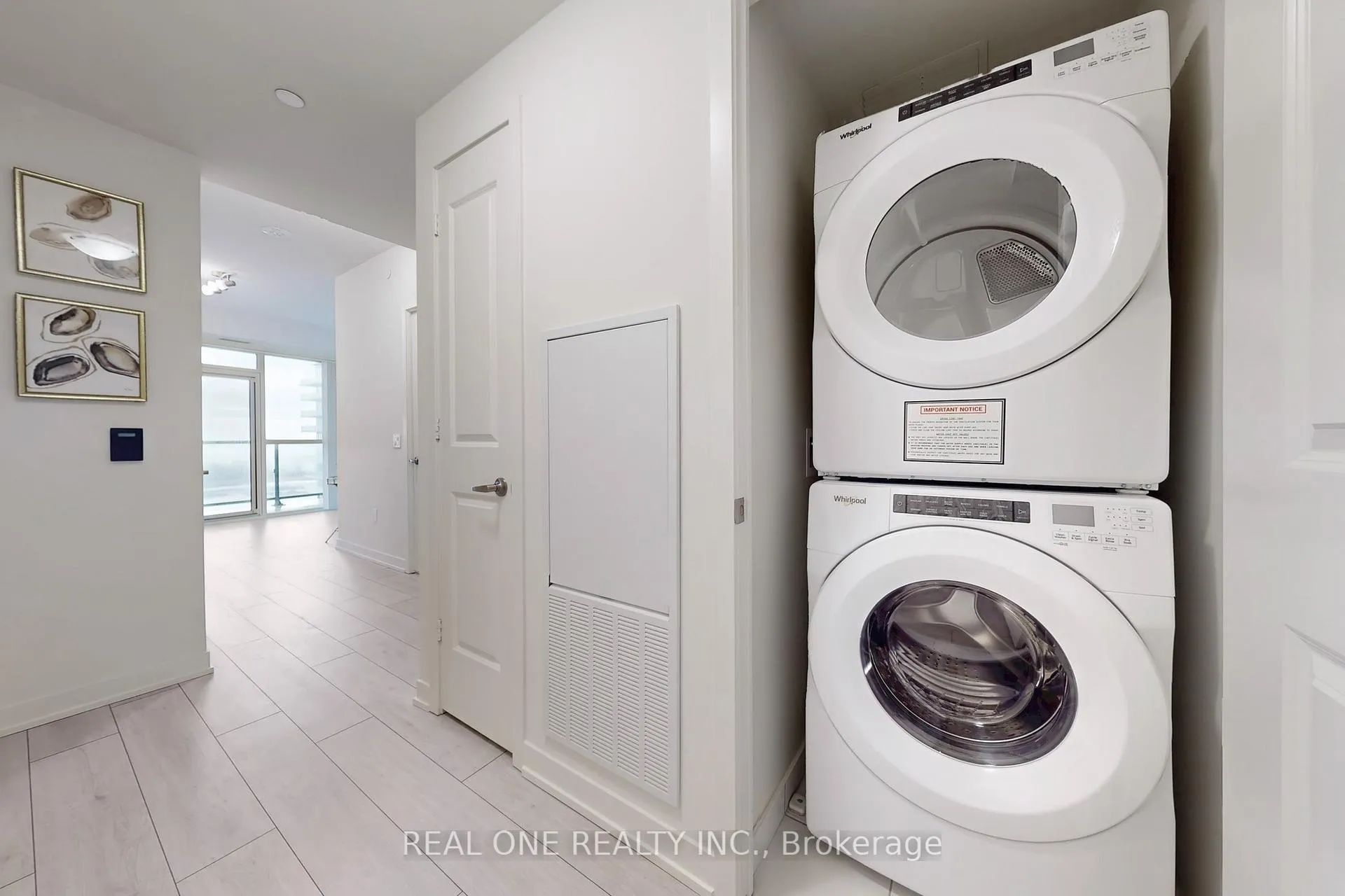 Photo 15 of Unit 1005, 38 Annie Craig Drive, Etobicoke, Mimico — HOMEH