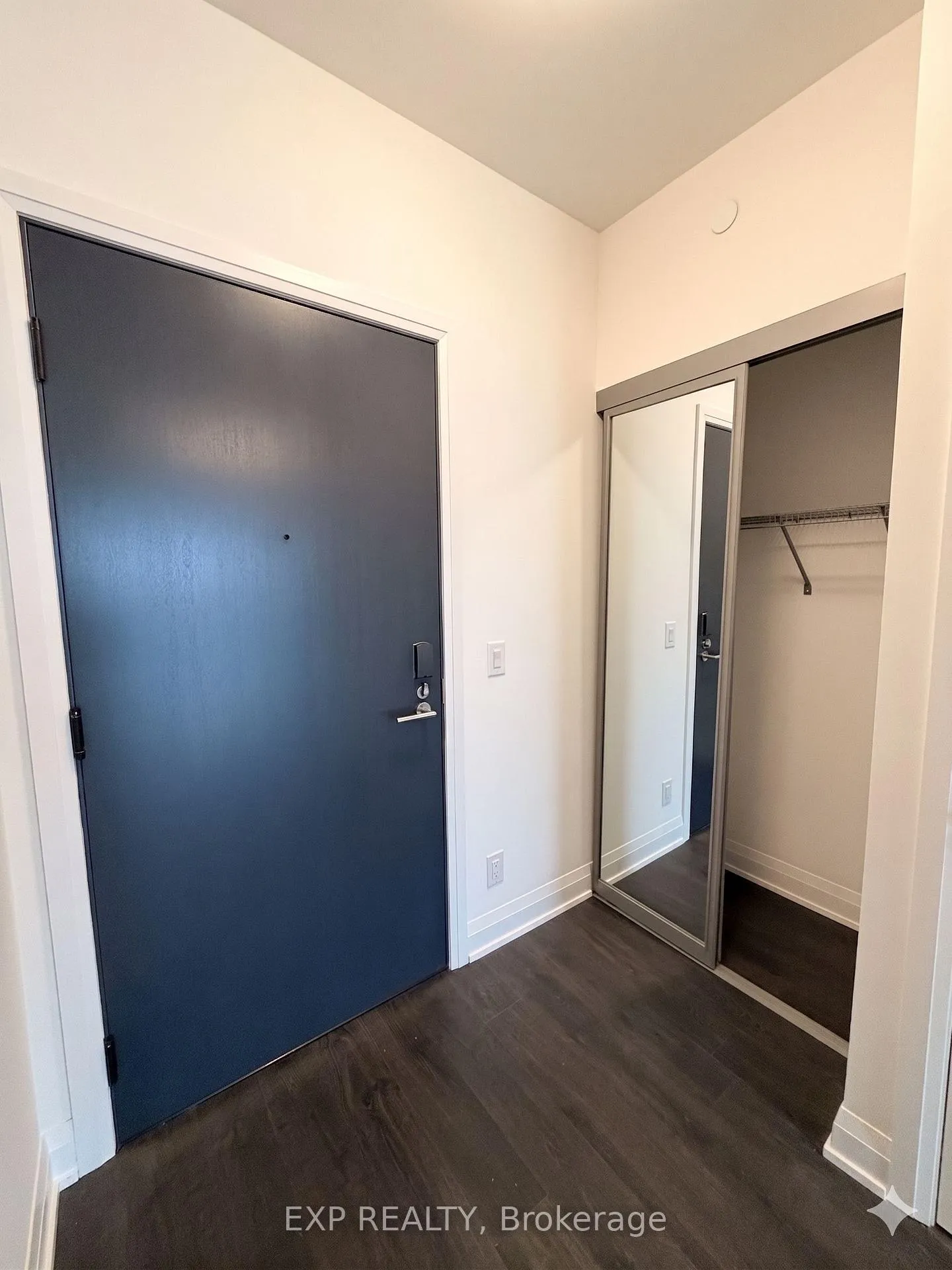Photo 1 of Unit 3305, 65 Broadway Avenue, Toronto, Mount Pleasant West — HOMEH