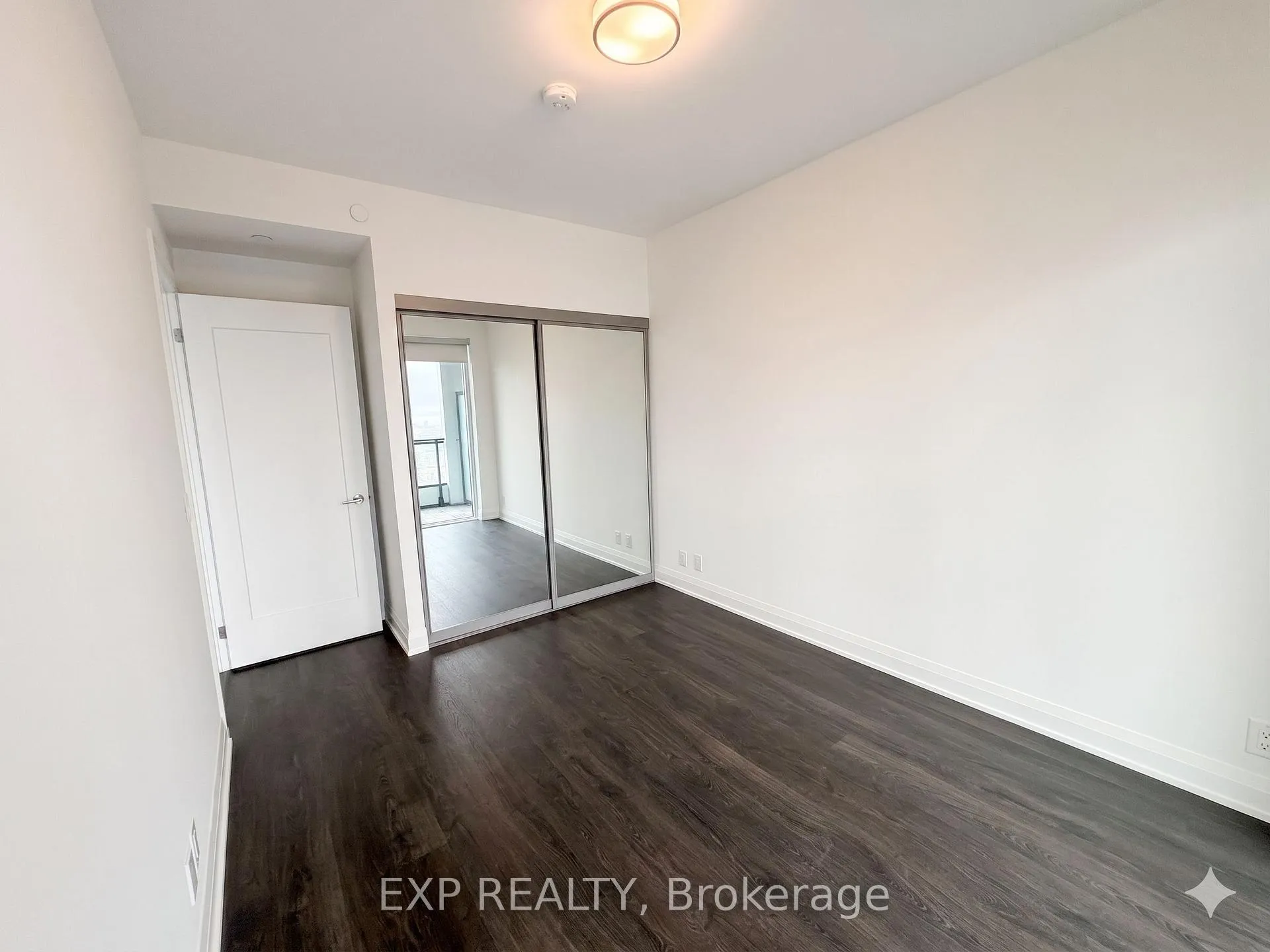 Photo 7 of Unit 3305, 65 Broadway Avenue, Toronto, Mount Pleasant West — HOMEH