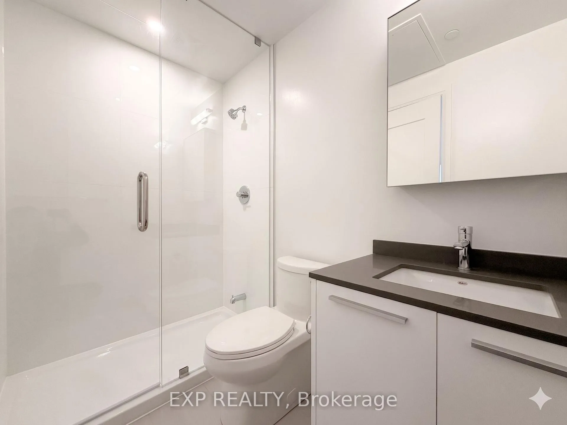 Photo 10 of Unit 3305, 65 Broadway Avenue, Toronto, Mount Pleasant West — HOMEH