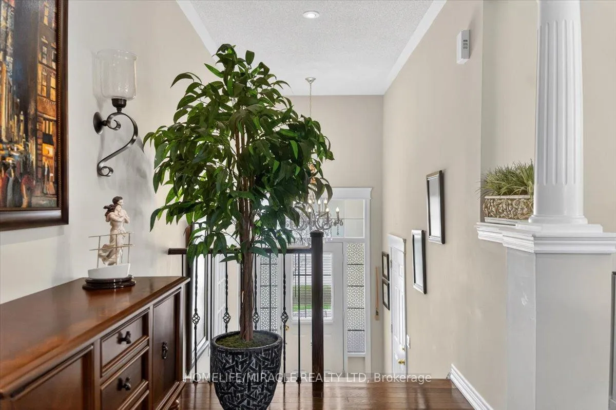 Photo 7 of 12 Broadpoint Street, Wasaga Beach — HOMEH