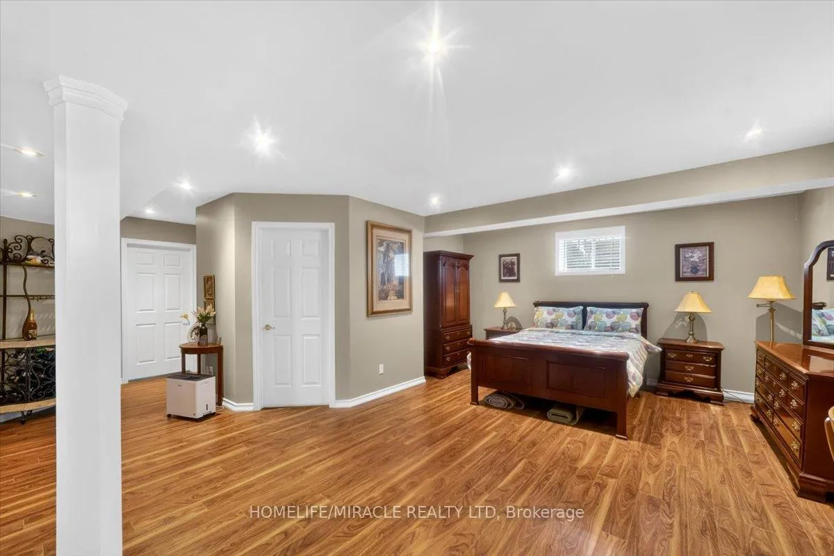 Photo 35 of 12 Broadpoint Street, Wasaga Beach — HOMEH