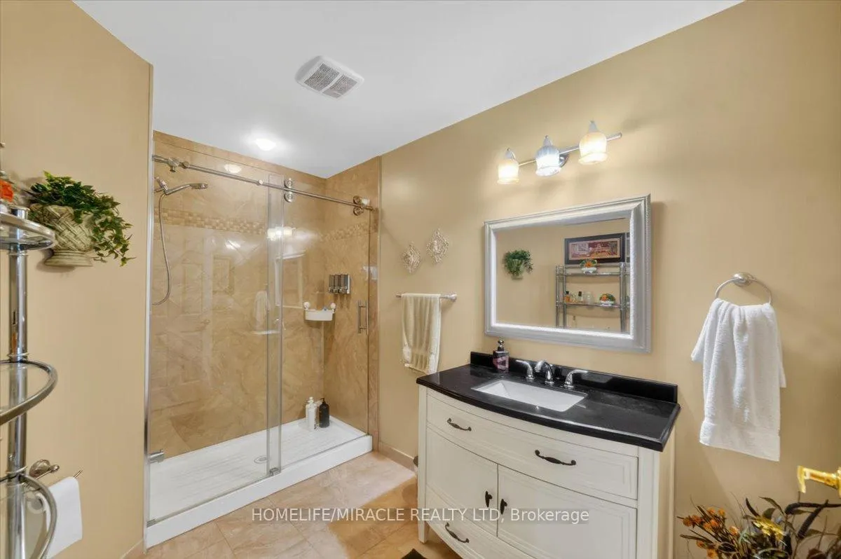 Photo 36 of 12 Broadpoint Street, Wasaga Beach — HOMEH