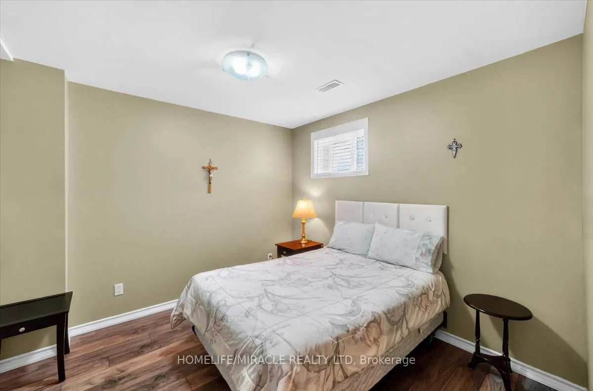 Photo 38 of 12 Broadpoint Street, Wasaga Beach — HOMEH