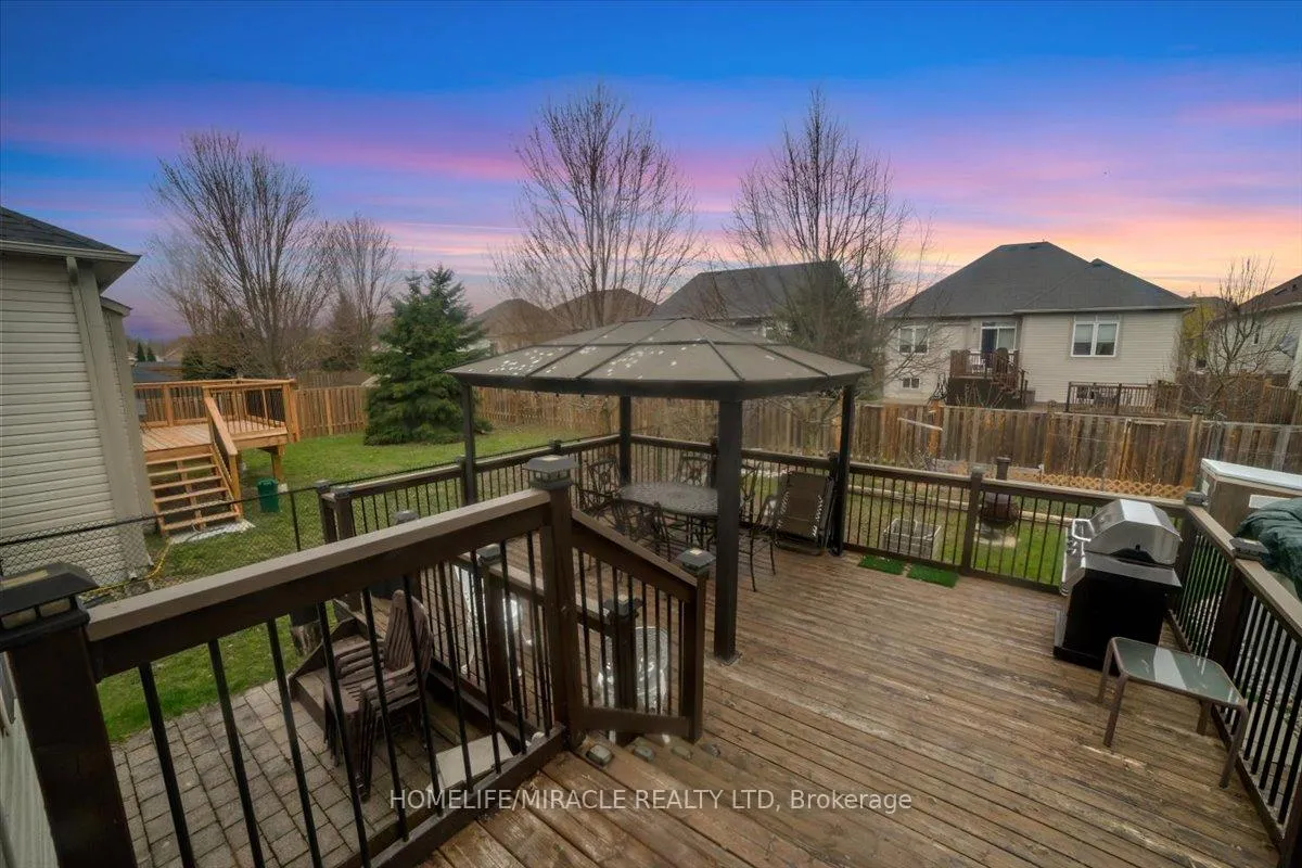 Photo 40 of 12 Broadpoint Street, Wasaga Beach — HOMEH