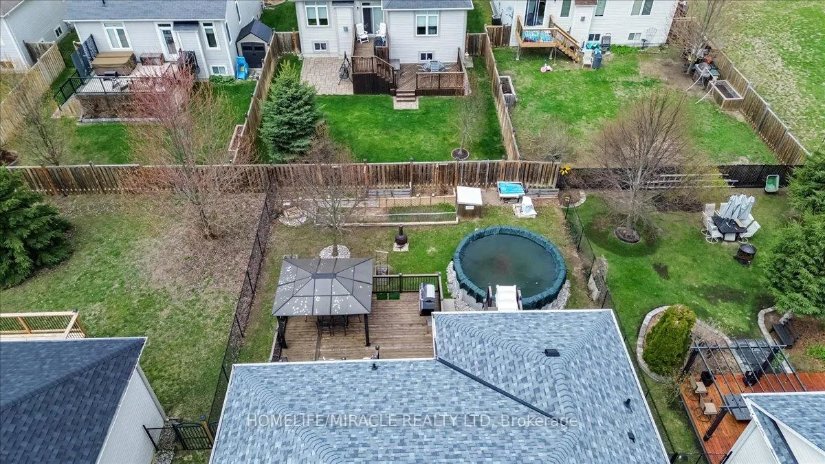 Photo 42 of 12 Broadpoint Street, Wasaga Beach — HOMEH