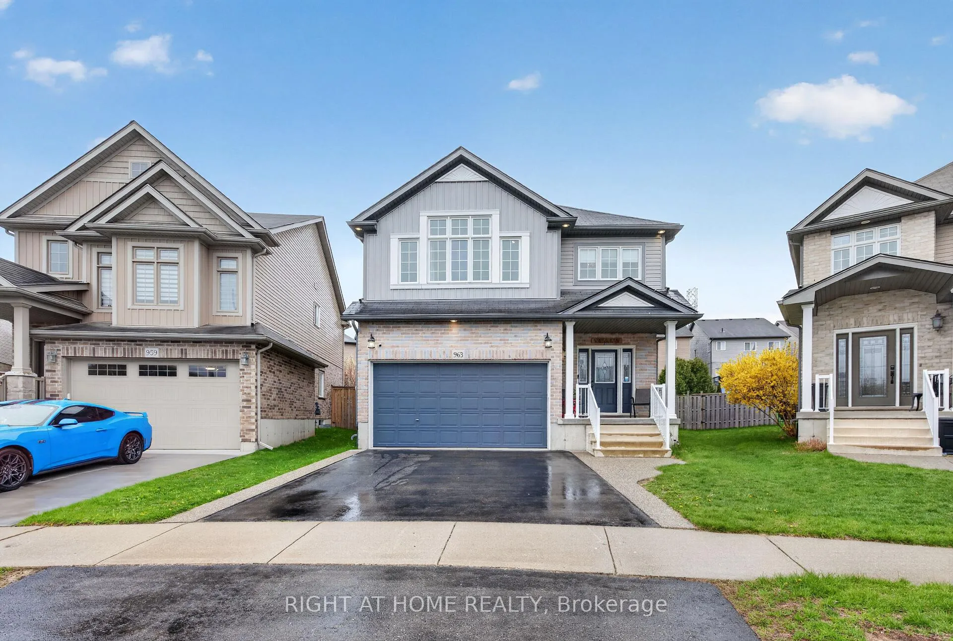 Photo 1 of 963 Bianca Court, Kitchener — HOMEH