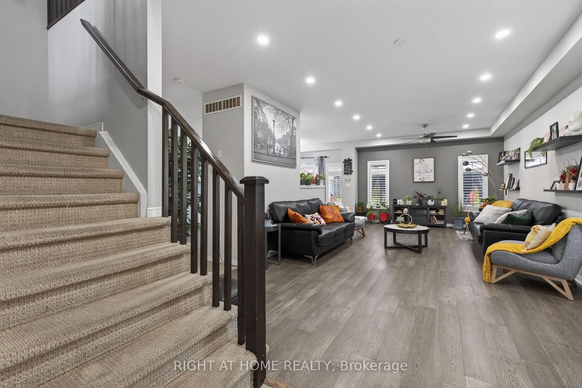 Photo 7 of 963 Bianca Court, Kitchener — HOMEH