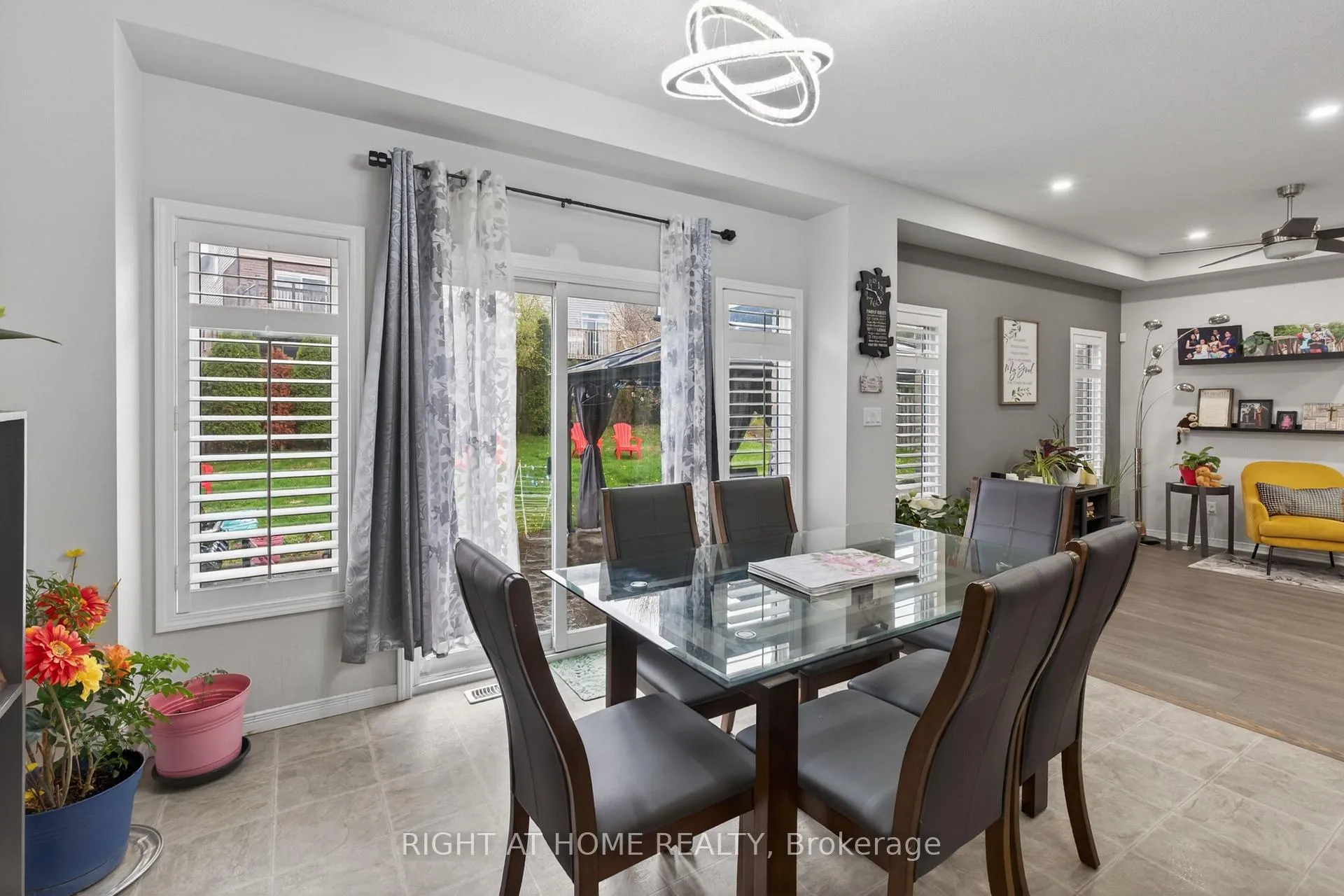 Photo 13 of 963 Bianca Court, Kitchener — HOMEH