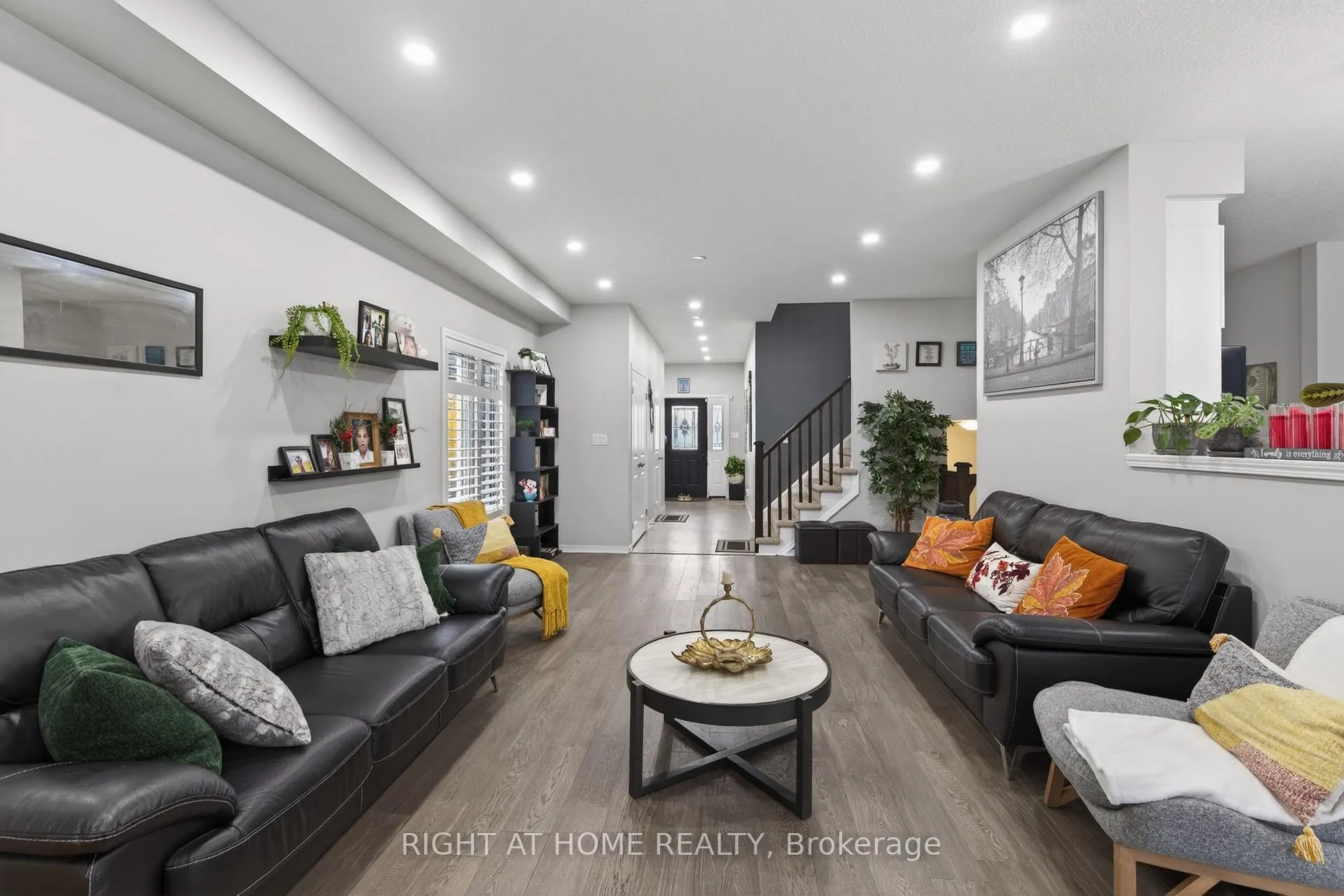 Photo 15 of 963 Bianca Court, Kitchener — HOMEH