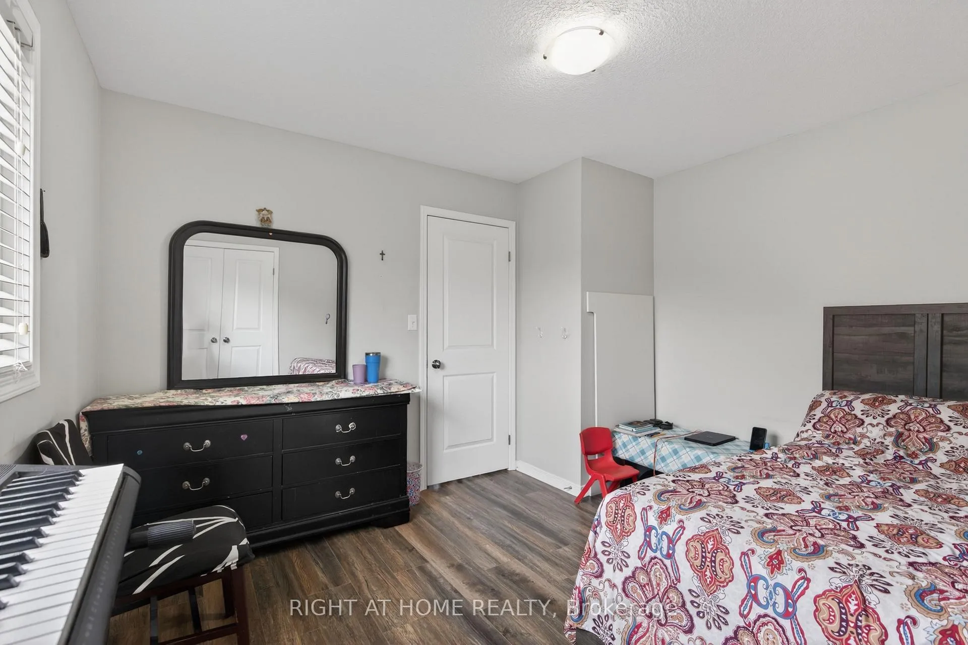 Photo 27 of 963 Bianca Court, Kitchener — HOMEH