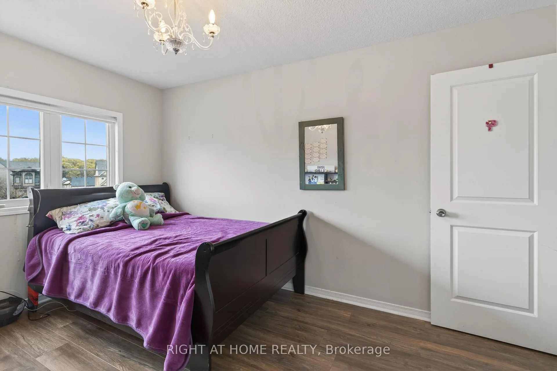 Photo 29 of 963 Bianca Court, Kitchener — HOMEH