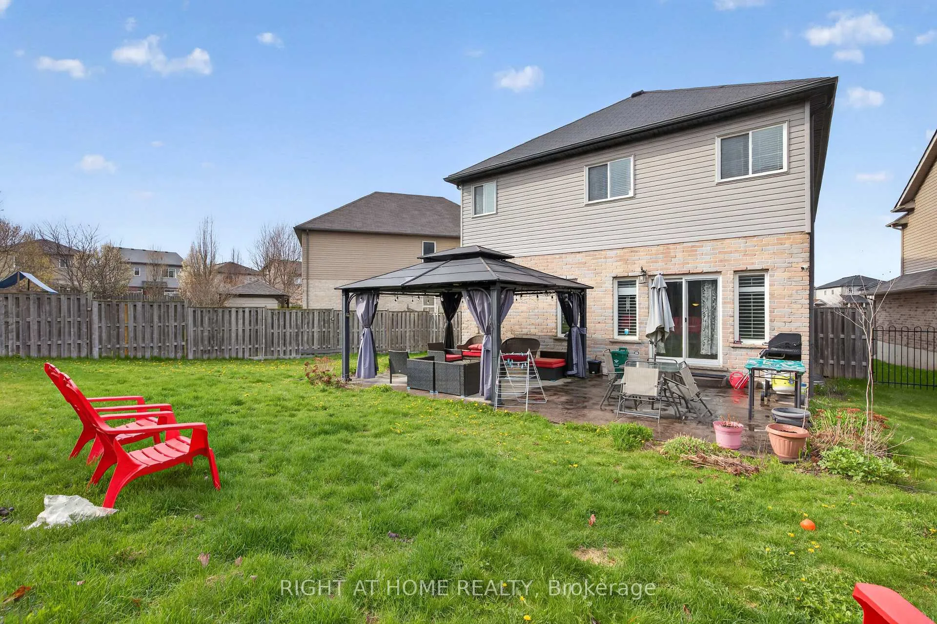 Photo 43 of 963 Bianca Court, Kitchener — HOMEH