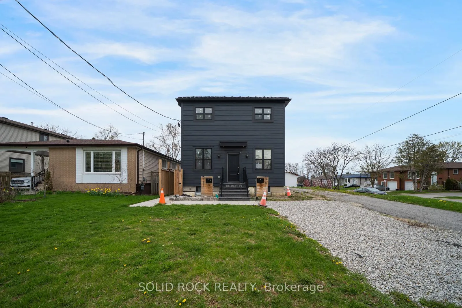Photo 2 of 781 Oliva Street, Pickering, West Shore — HOMEH