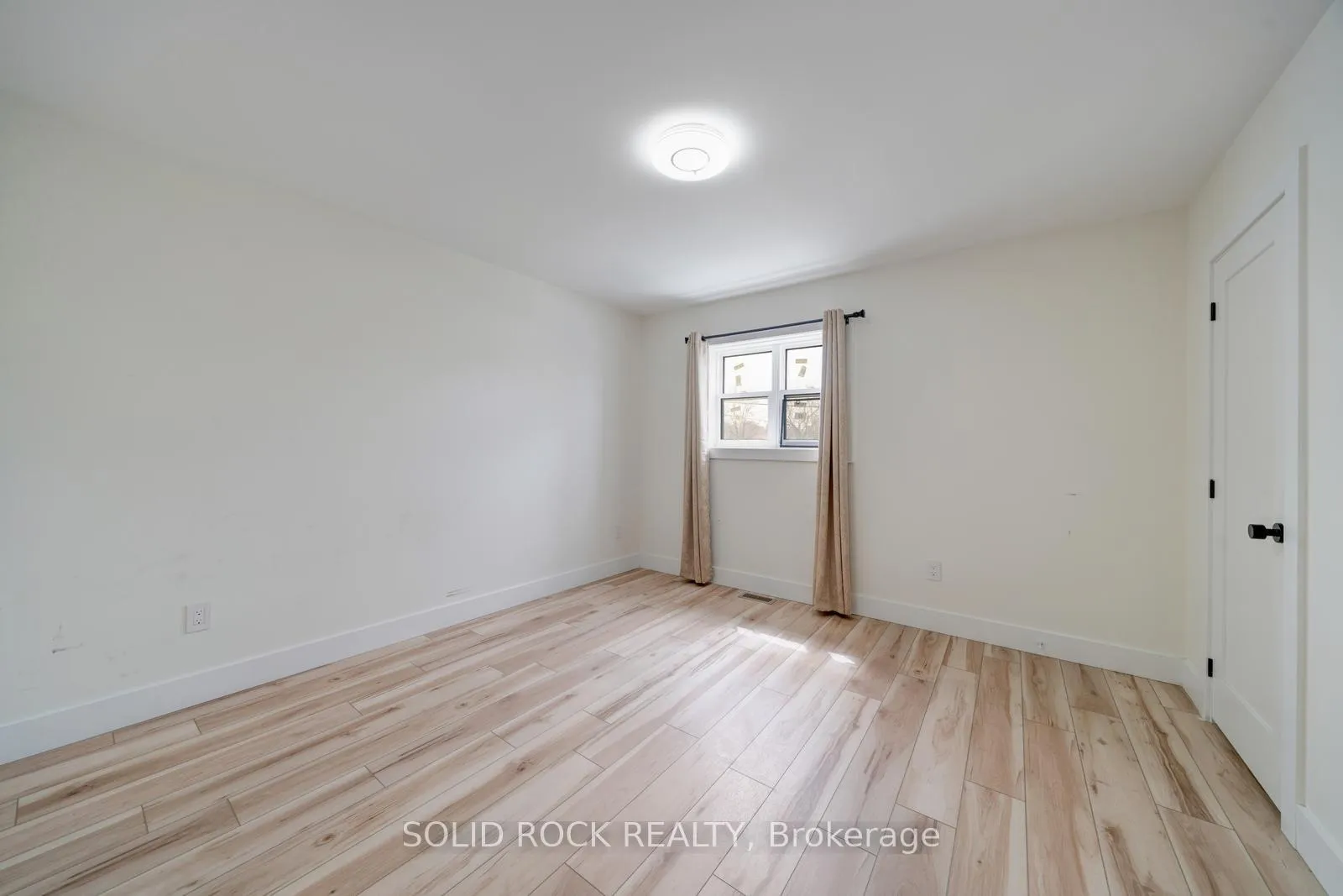 Photo 25 of 781 Oliva Street, Pickering, West Shore — HOMEH