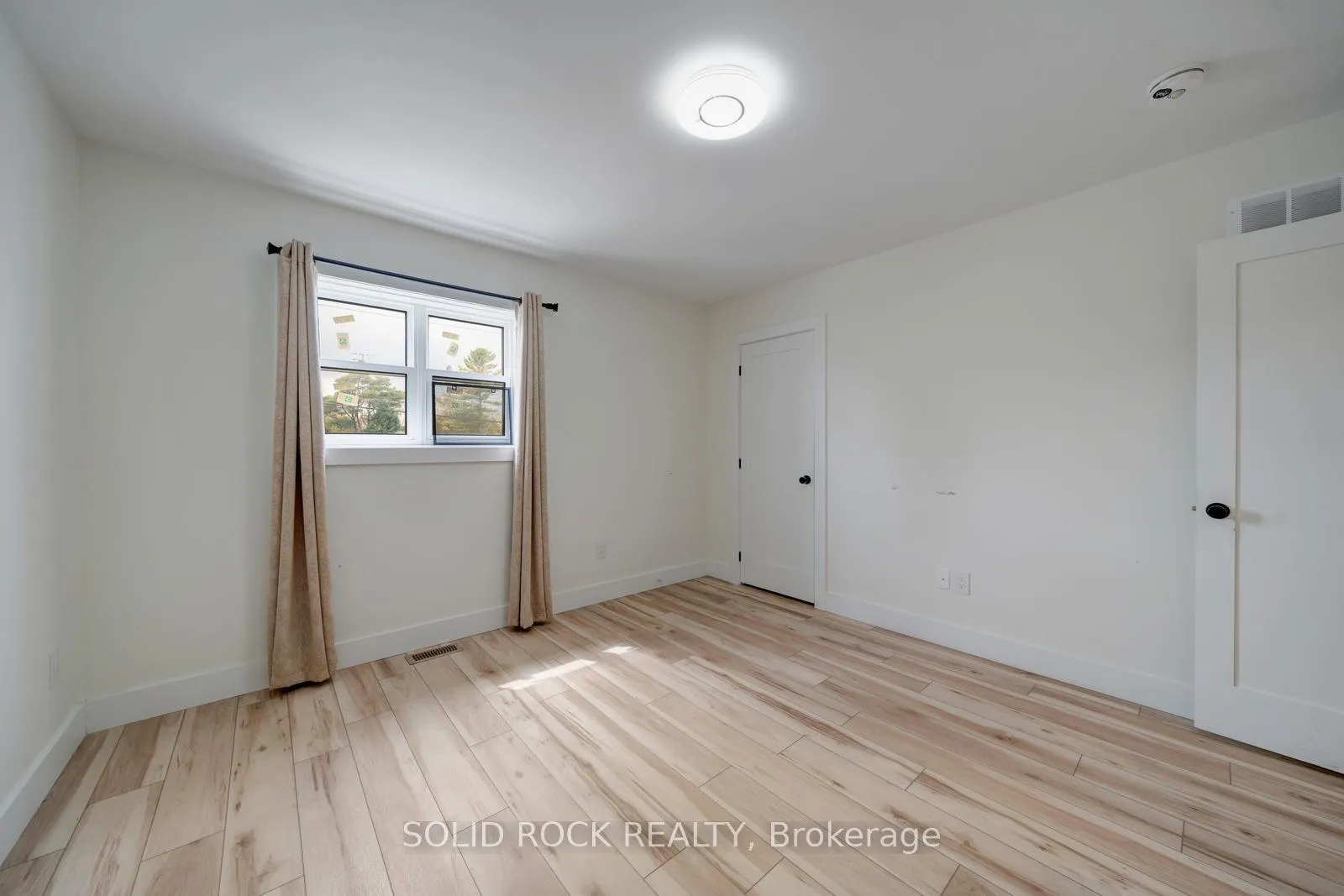 Photo 26 of 781 Oliva Street, Pickering, West Shore — HOMEH