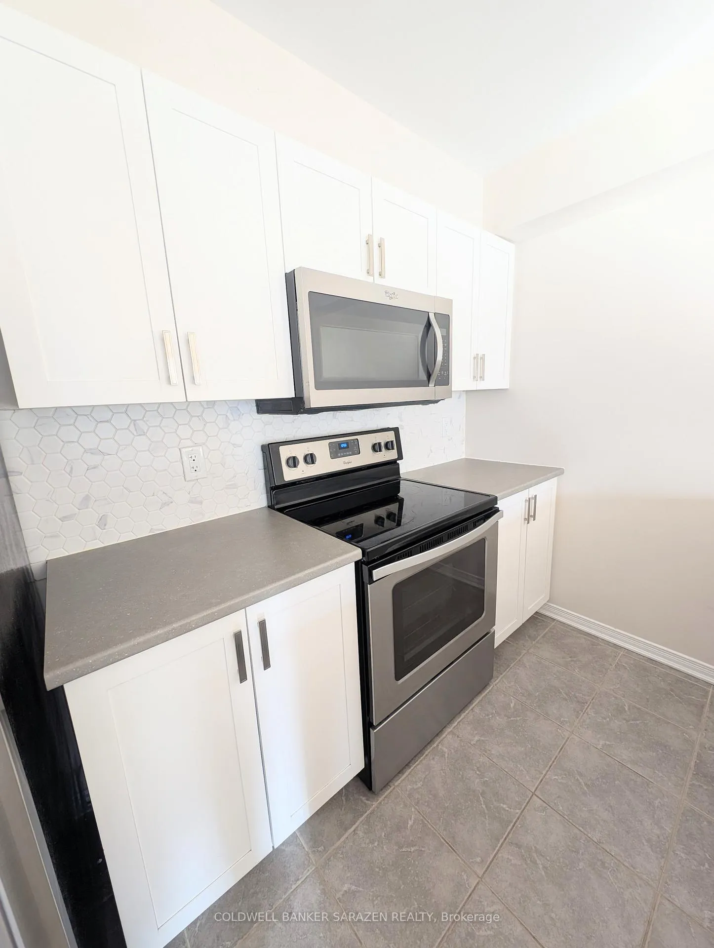 Photo 13 of 816 Element Private, Ottawa, Kanata - Emerald Meadows/Trailwest — HOMEH