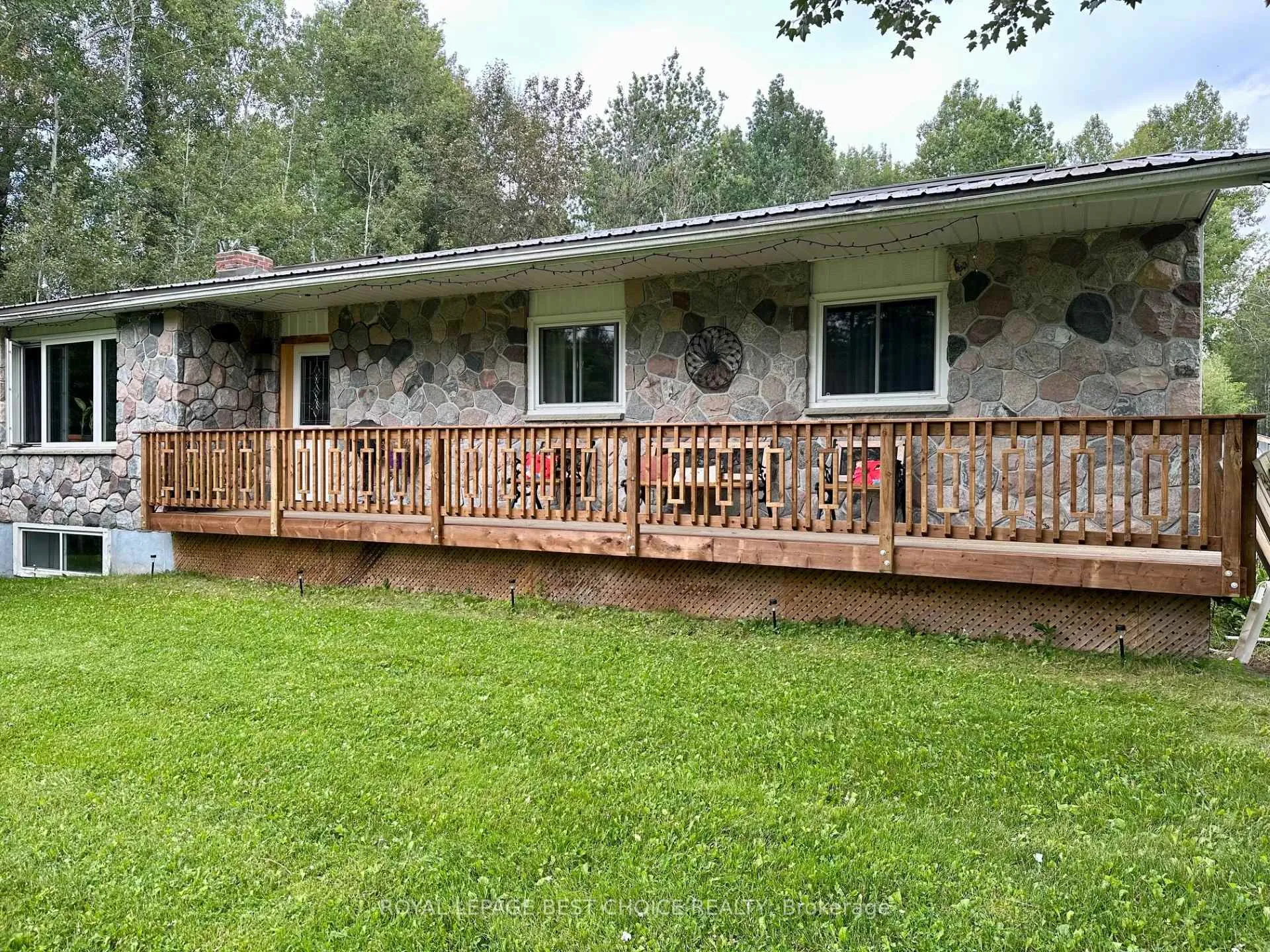 Photo 1 of 69 First Street, Englehart, Central Timiskaming — HOMEH