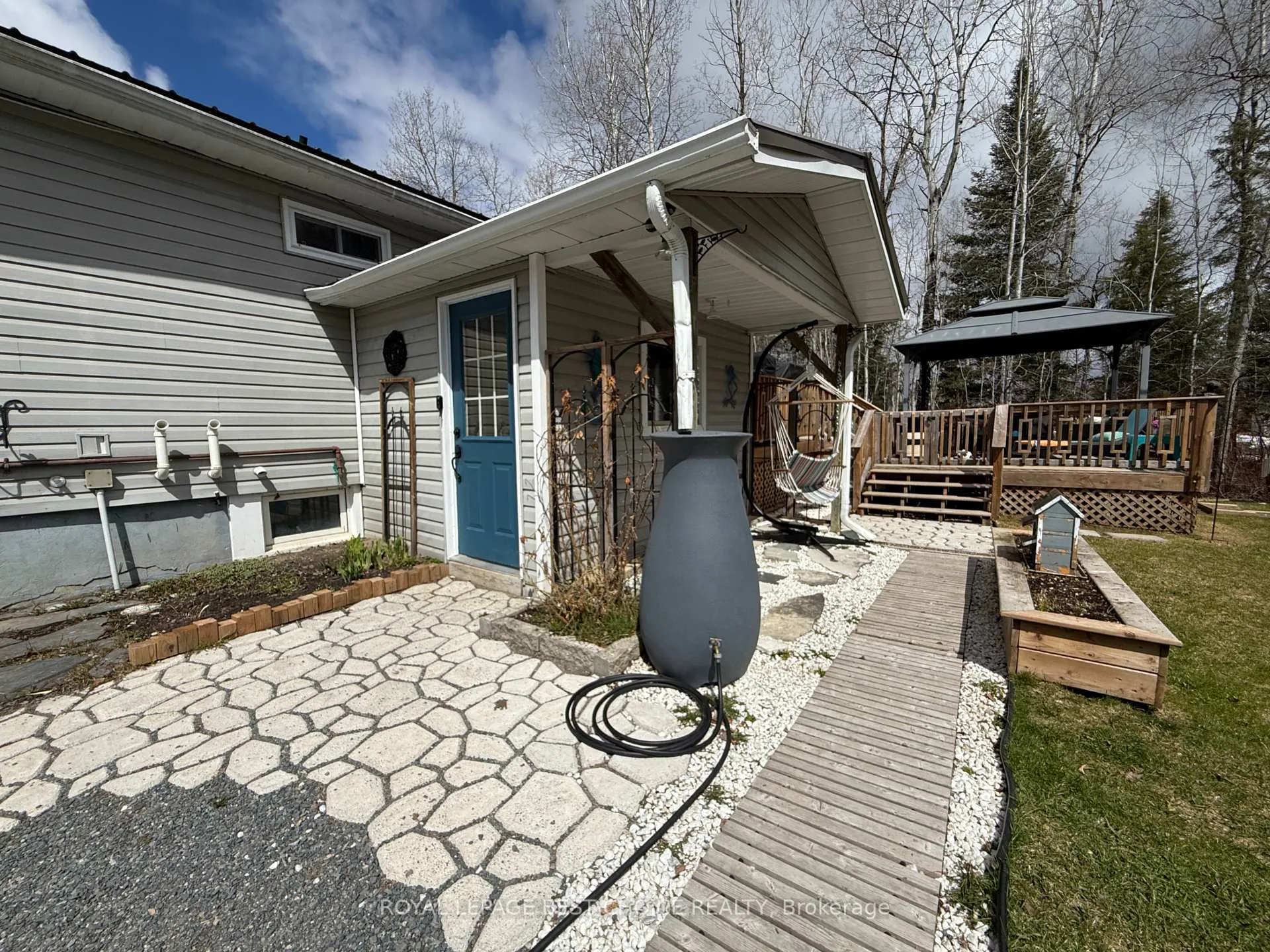 Photo 18 of 69 First Street, Englehart, Central Timiskaming — HOMEH