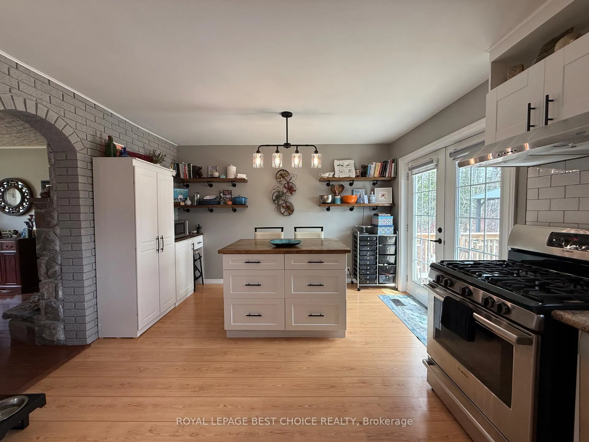 Photo 22 of 69 First Street, Englehart, Central Timiskaming — HOMEH