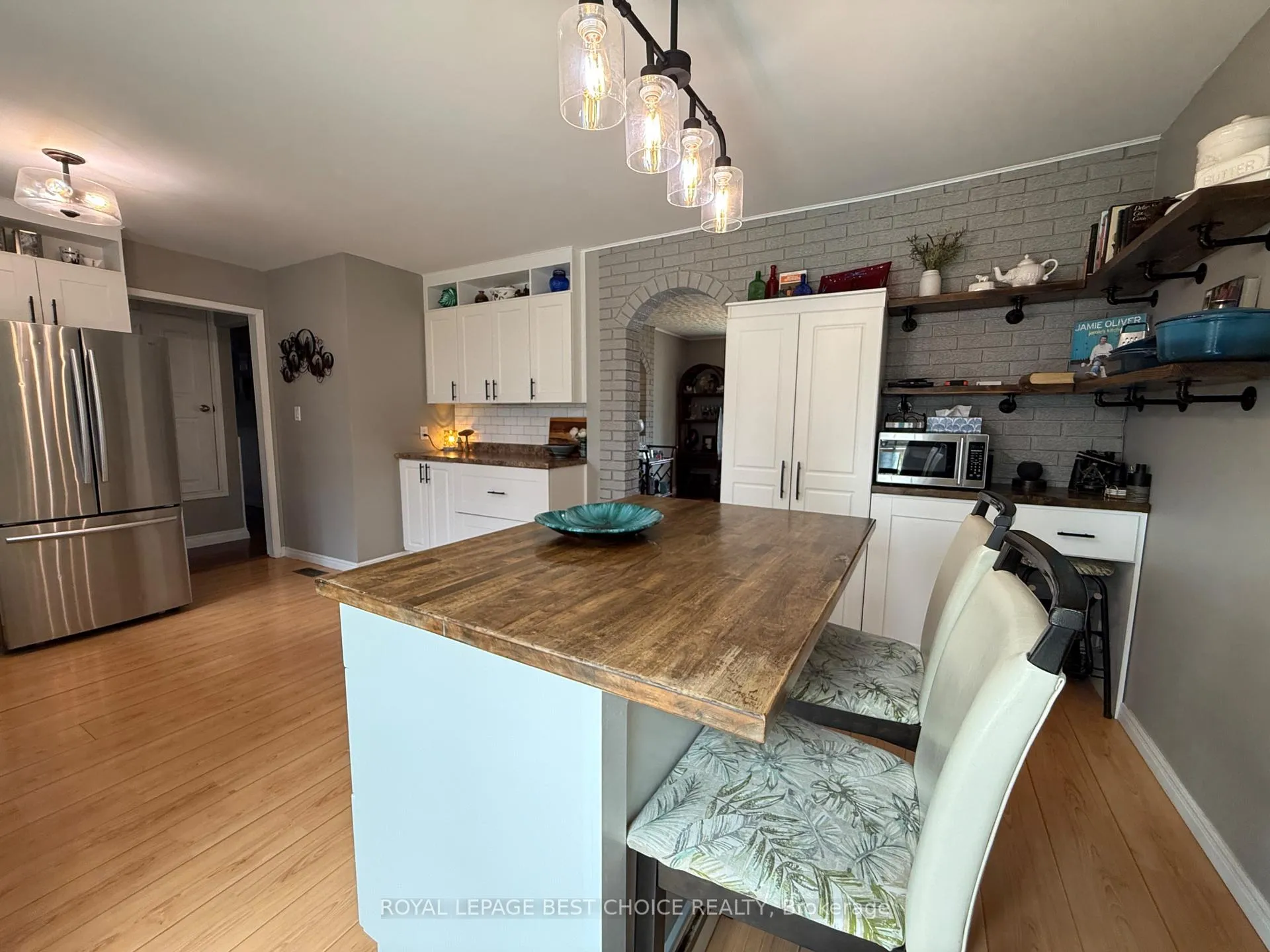 Photo 26 of 69 First Street, Englehart, Central Timiskaming — HOMEH