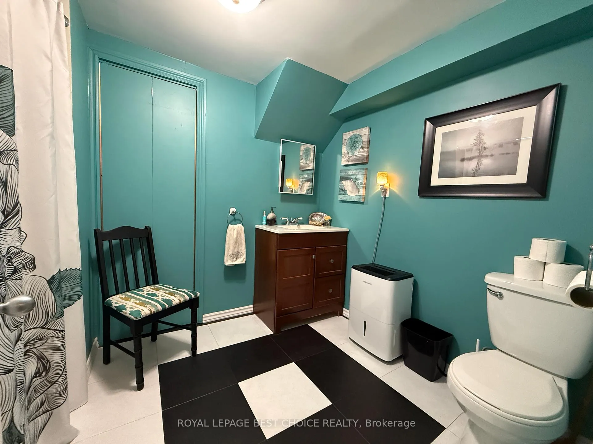 Photo 41 of 69 First Street, Englehart, Central Timiskaming — HOMEH