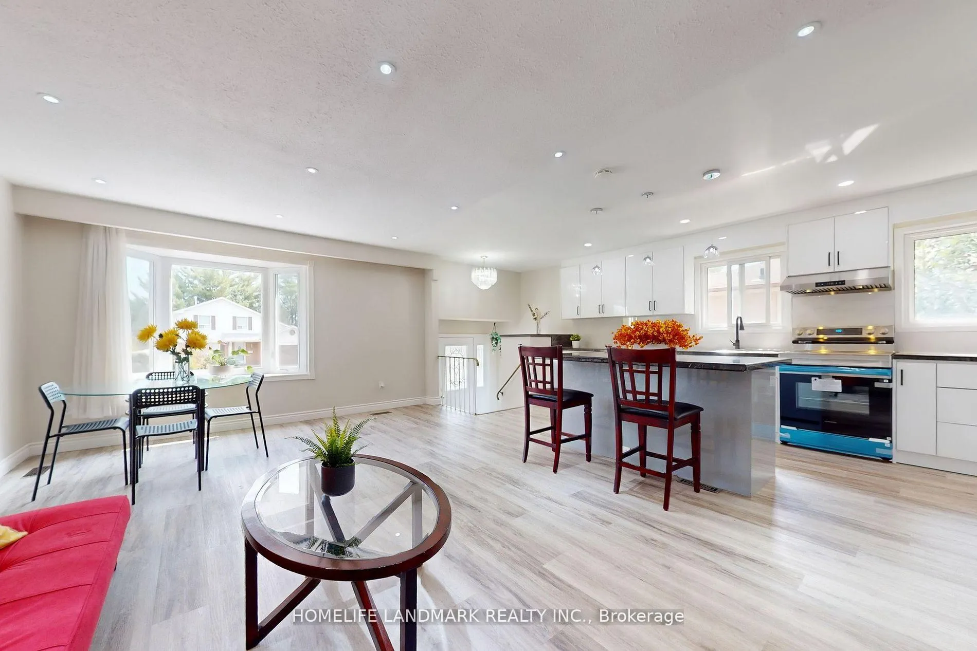 Photo 3 of 2203 Council Ring Road, Mississauga, Erin Mills — HOMEH