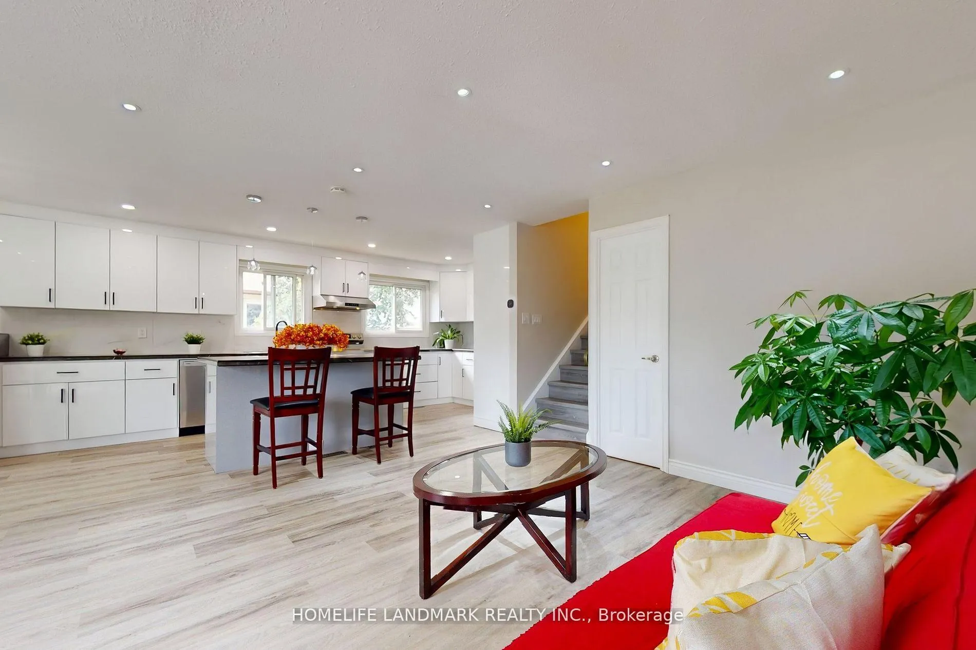 Photo 7 of 2203 Council Ring Road, Mississauga, Erin Mills — HOMEH