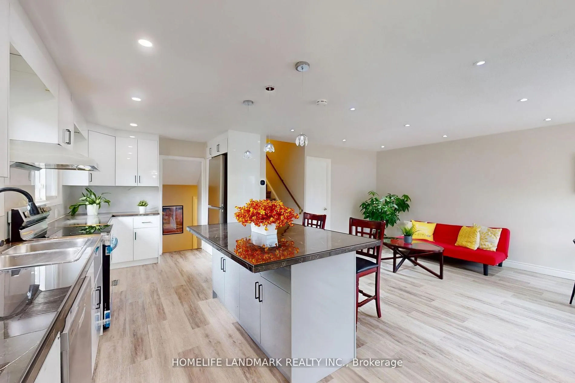 Photo 12 of 2203 Council Ring Road, Mississauga, Erin Mills — HOMEH