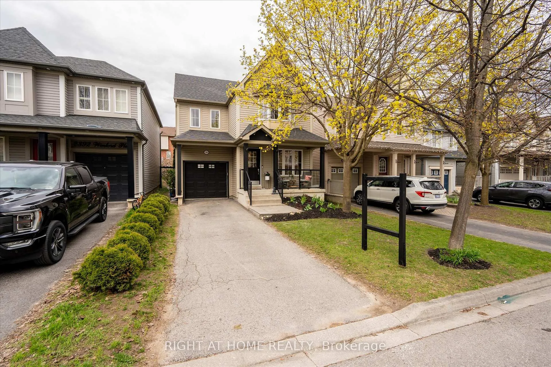 Photo 3 of 2396 Winlord Place, Oshawa, Windfields — HOMEH