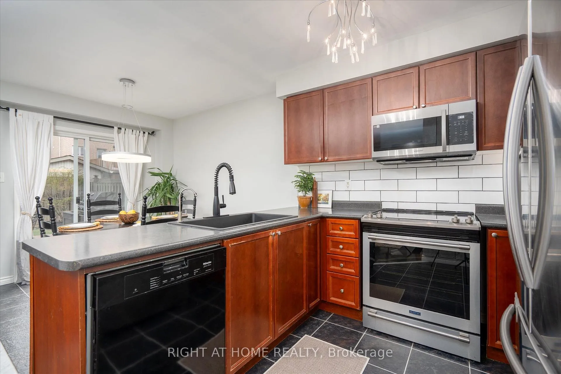 Photo 22 of 2396 Winlord Place, Oshawa, Windfields — HOMEH
