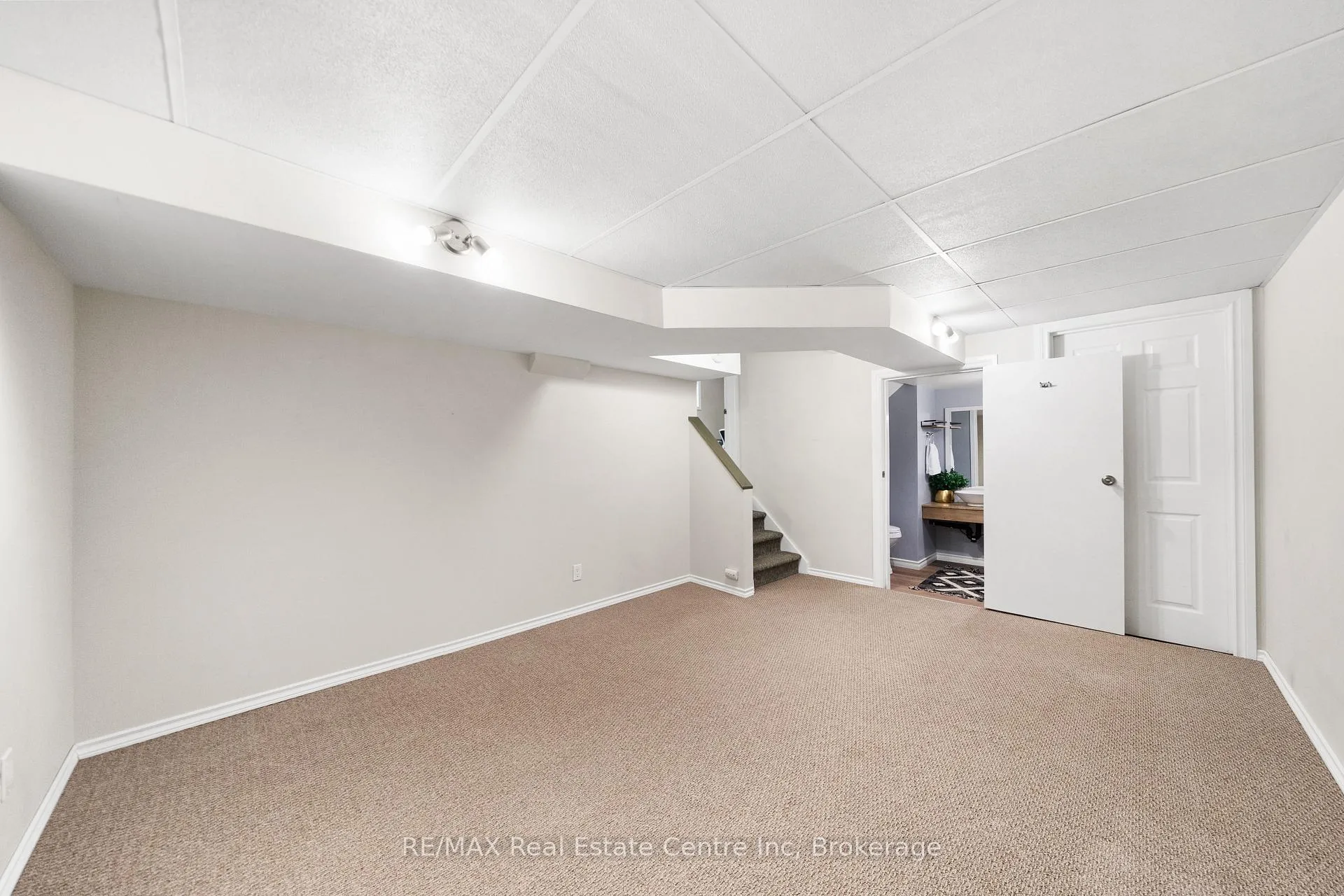 Photo 34 of 54 Highman Avenue, Cambridge — HOMEH