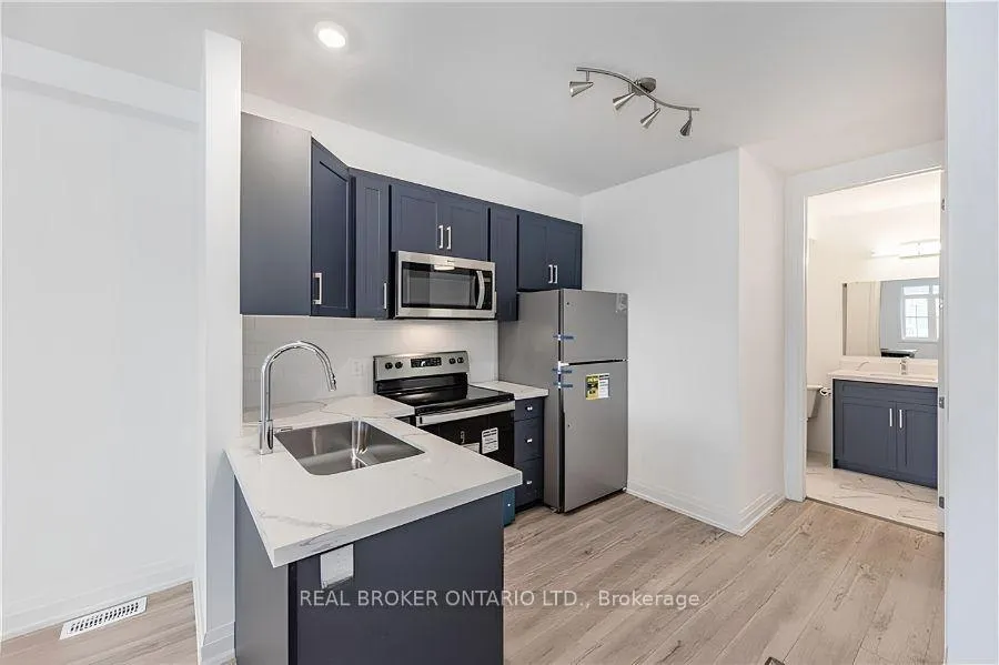 Photo 2 of Unit 2, 777 Beach Boulevard, Hamilton, Hamilton Beach — HOMEH