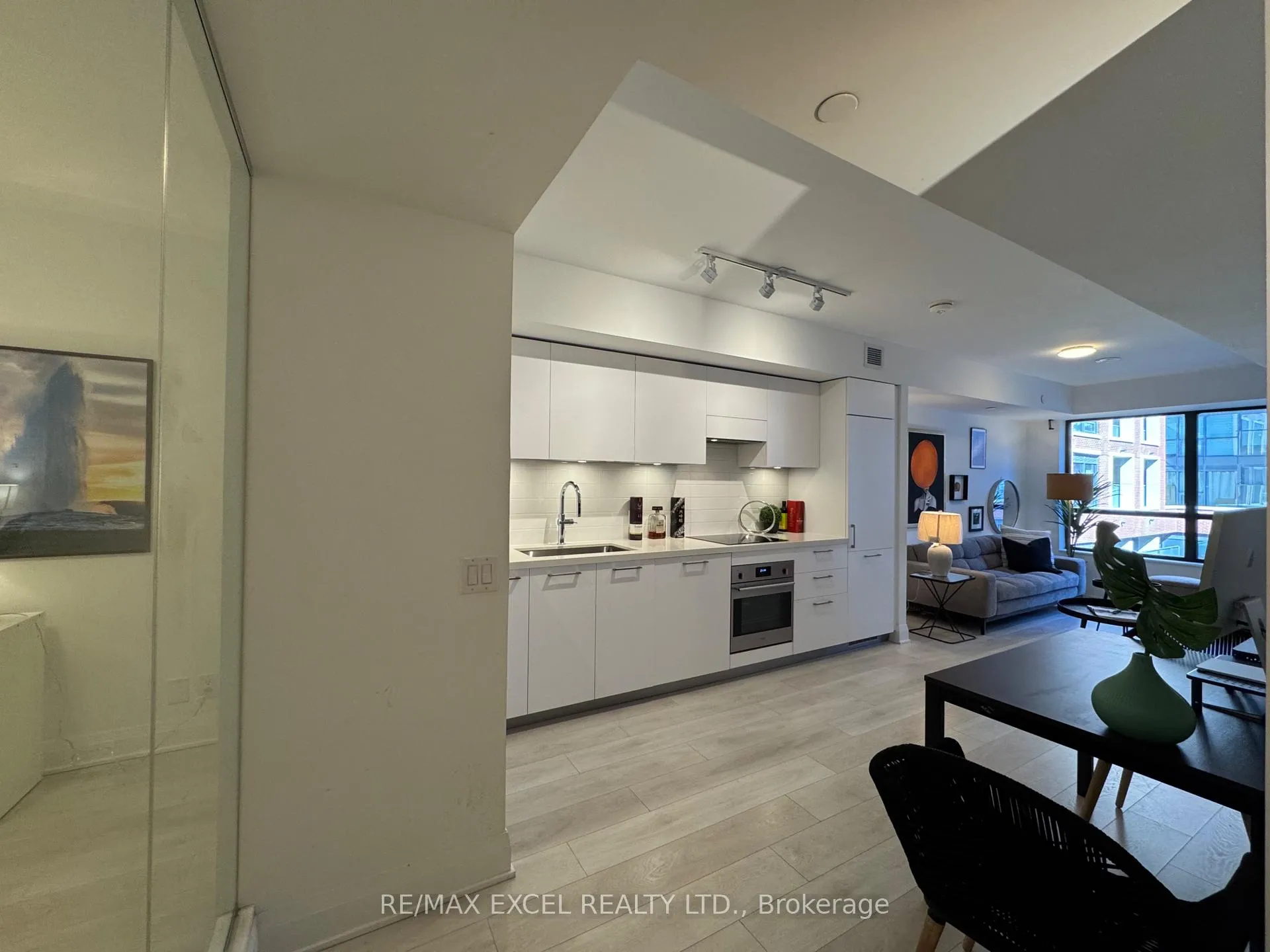 Photo 14 of Unit 303, 33 Frederick Todd Way, Toronto, Leaside — HOMEH