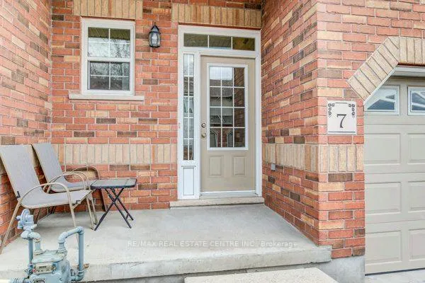 Photo 5 of Unit 7, 330 Dearborn Boulevard, Waterloo — HOMEH