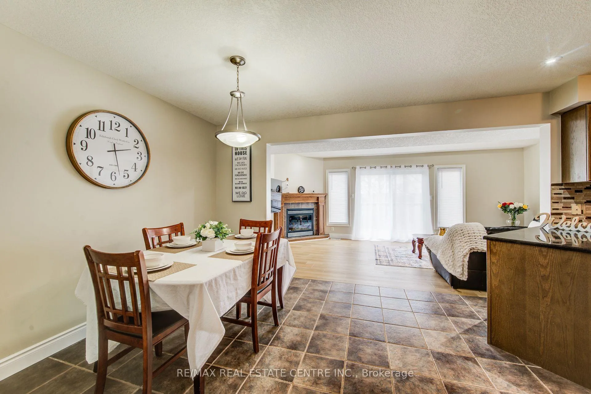 Photo 11 of Unit 7, 330 Dearborn Boulevard, Waterloo — HOMEH