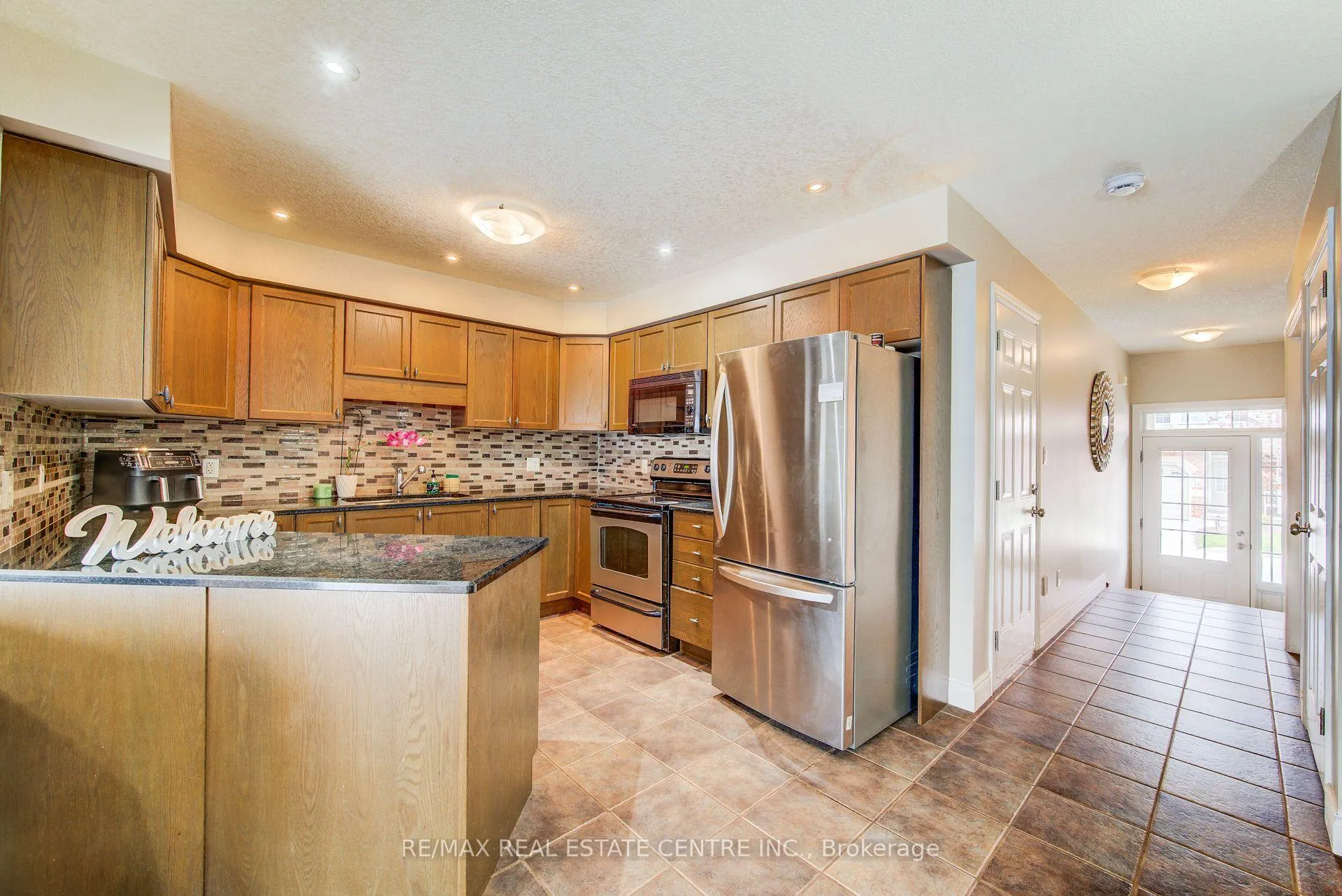 Photo 13 of Unit 7, 330 Dearborn Boulevard, Waterloo — HOMEH