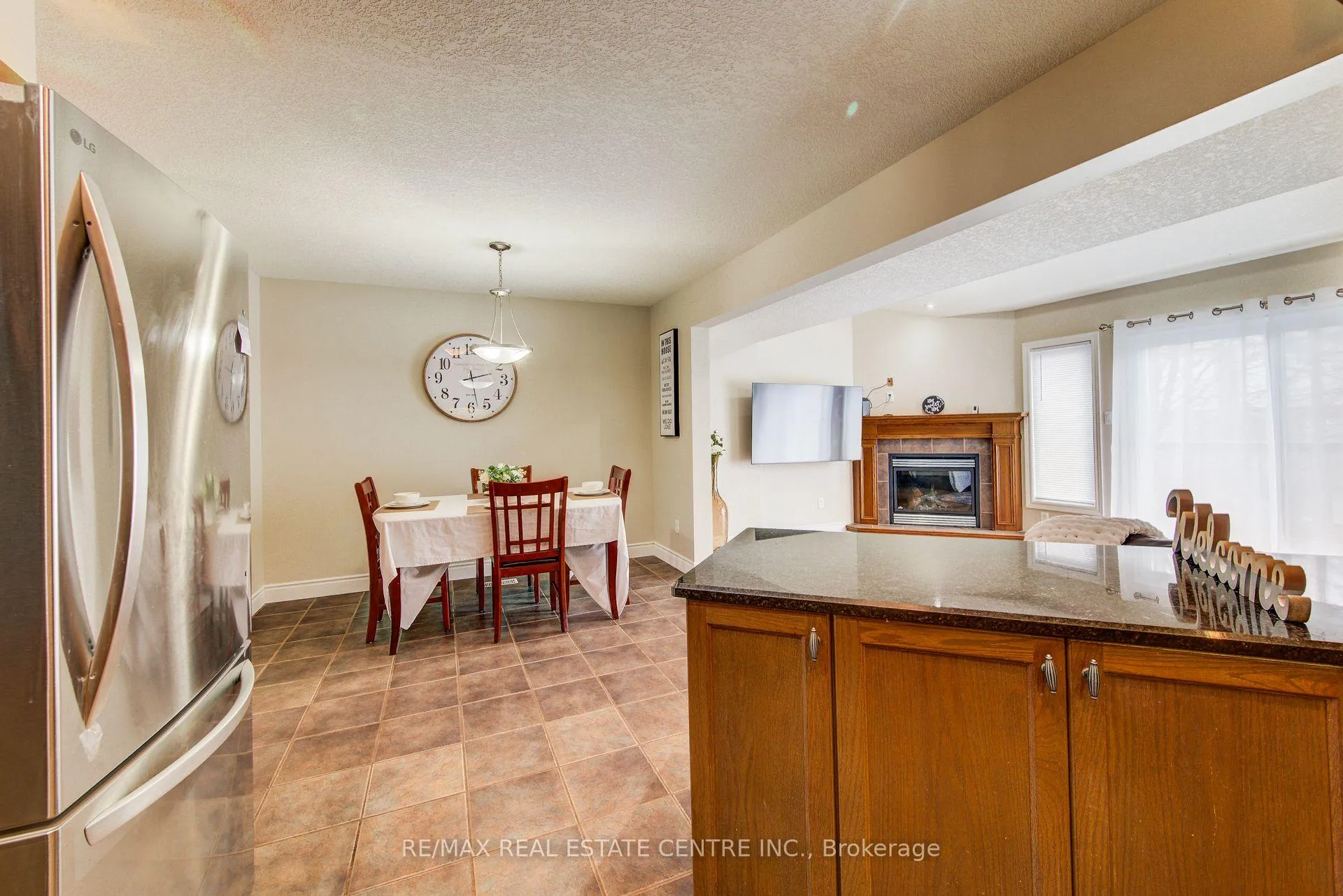 Photo 18 of Unit 7, 330 Dearborn Boulevard, Waterloo — HOMEH