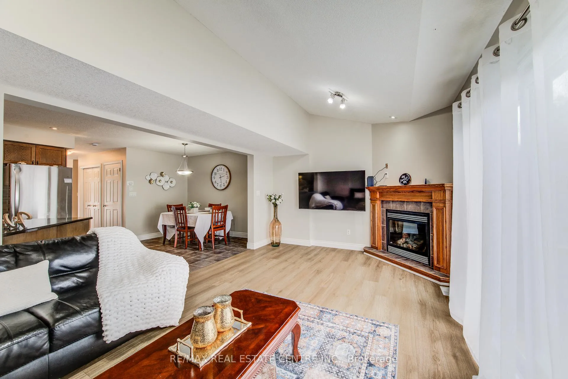 Photo 22 of Unit 7, 330 Dearborn Boulevard, Waterloo — HOMEH