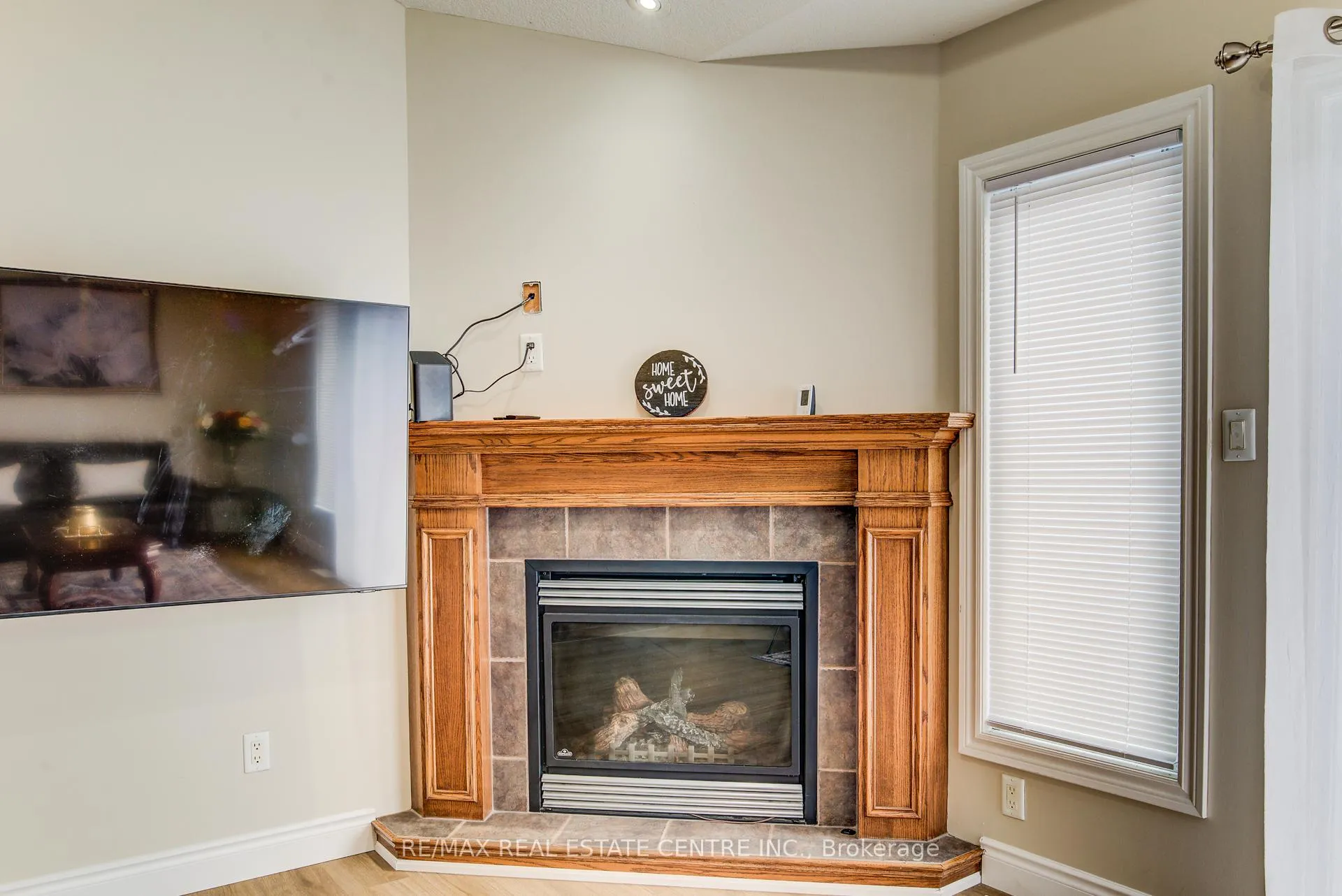 Photo 23 of Unit 7, 330 Dearborn Boulevard, Waterloo — HOMEH